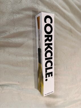 CORKCICLE AIR 4-IN-1 CHILLER, AERATOR, POURER, STOPPER